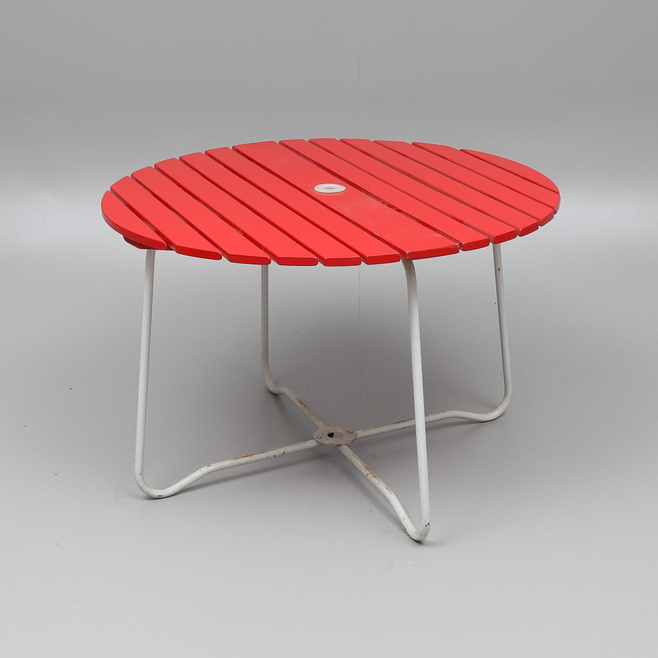 TRÄDGÅRDSBORD, 1900-talets andra hälft.