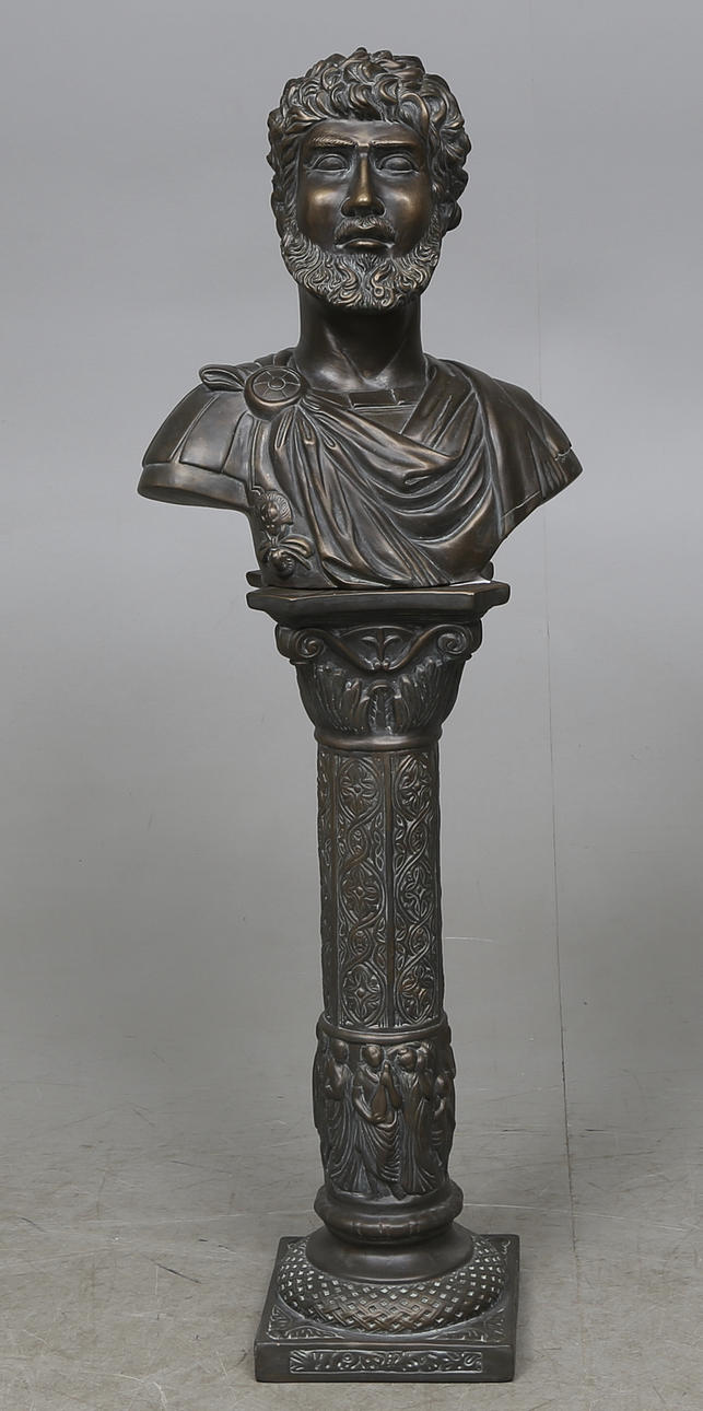 BYST på PIEDESTAL, terracotta, 1900-tal.