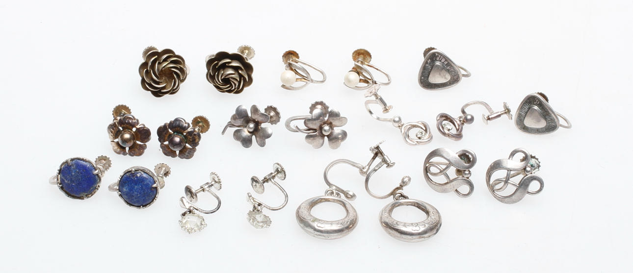 ÖRHÄNGEN, 10 par. Silver, skruv.