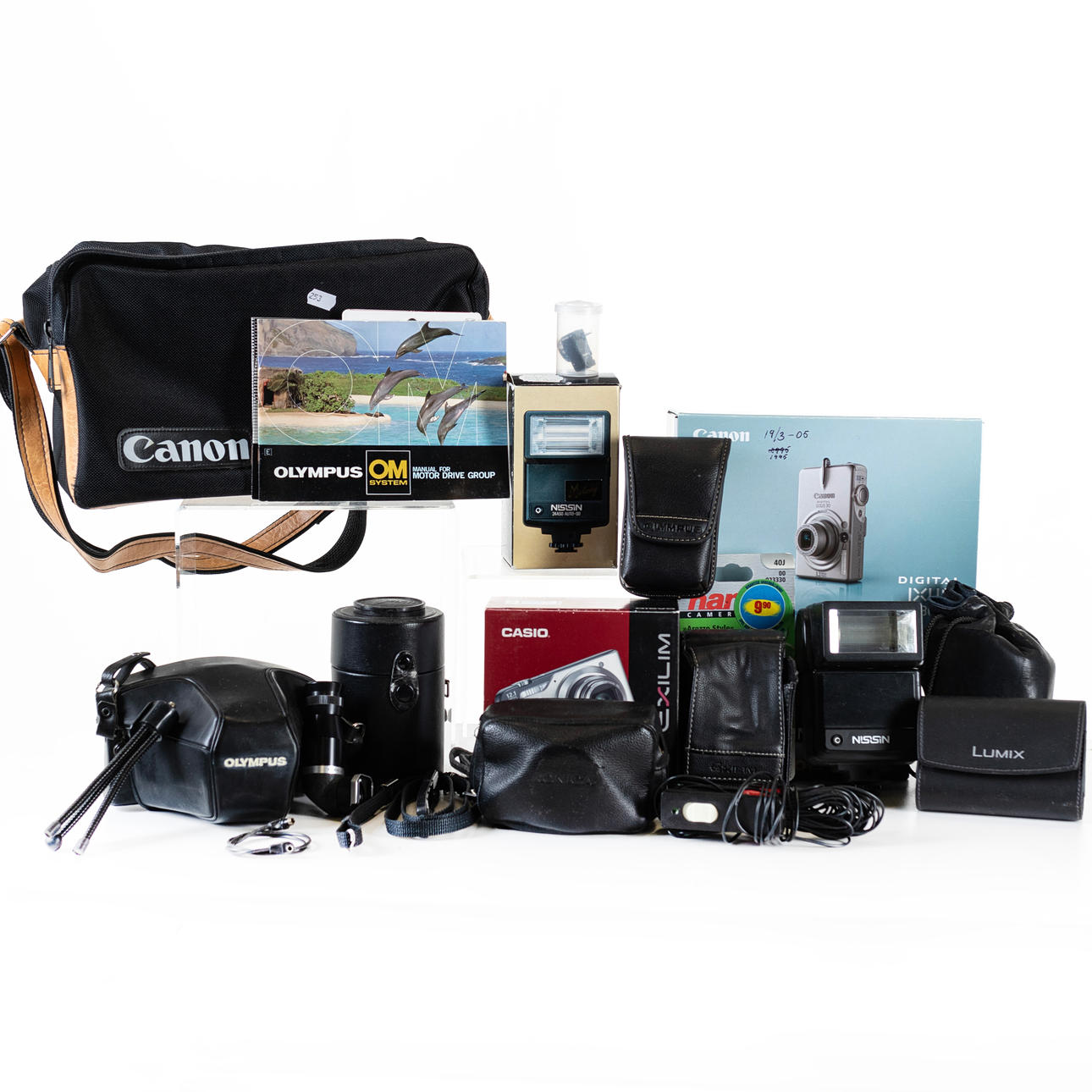 KAMERAER, med tilbehør, et parti.