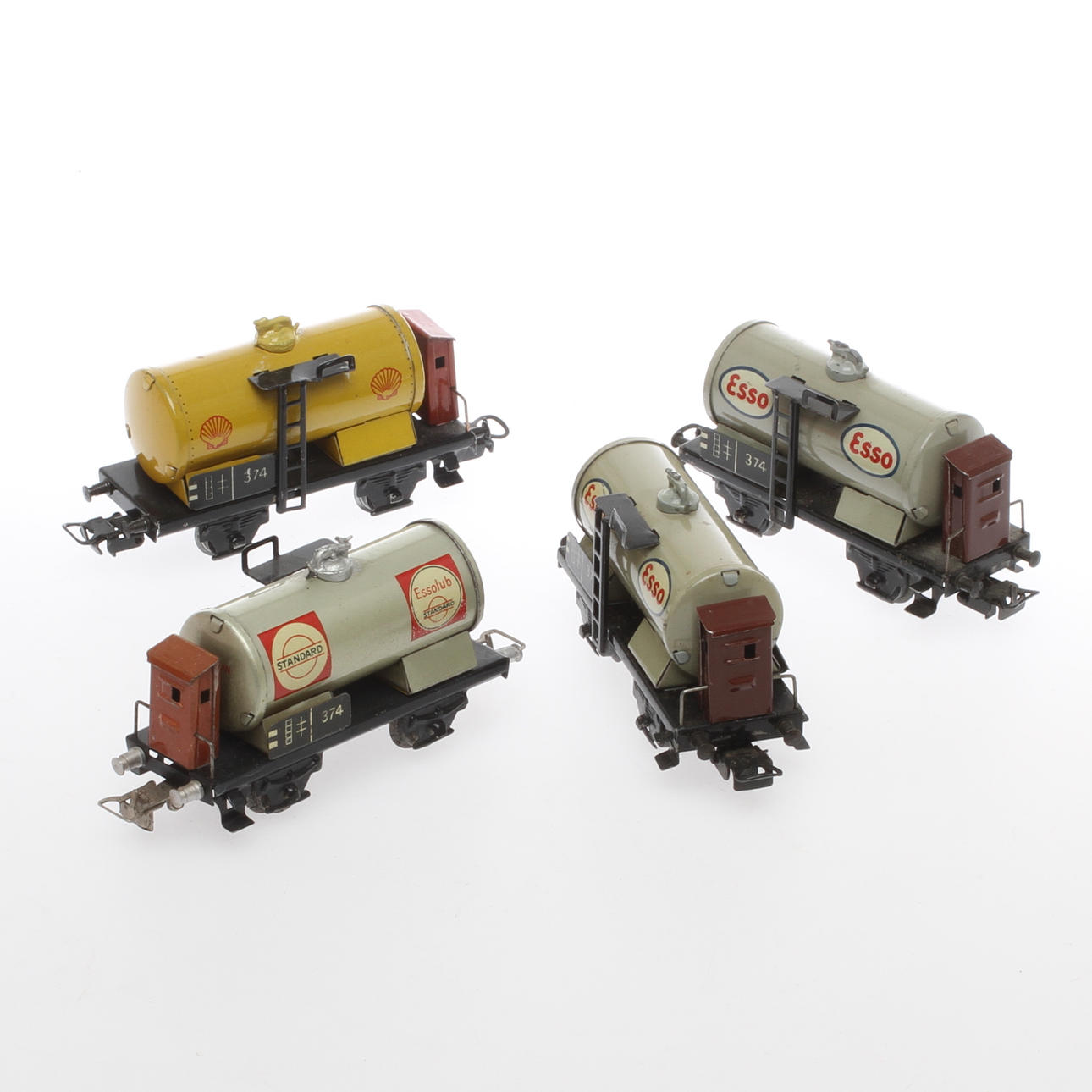 MÄRKLIN 4 tankvagnar 374.