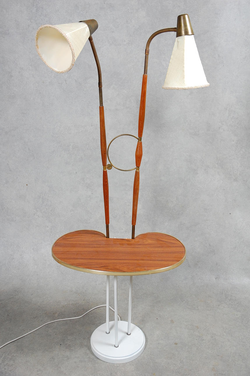 GOLVLAMPA, med bord 1950-tal.