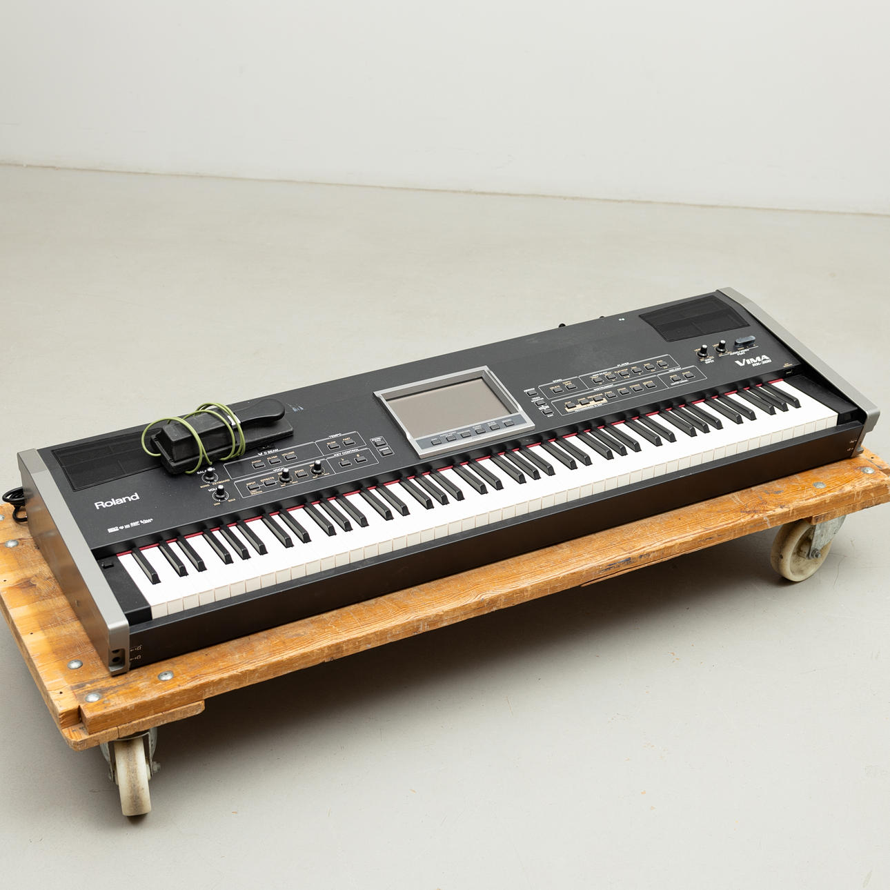 SYNTHESIZER, Roland Vima RK-300.