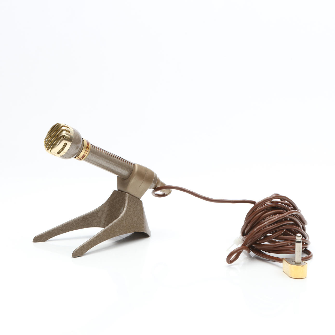 TELEFUNKEN, MICROPHONE WITH STAND. D19 BK Hi. Folder included.