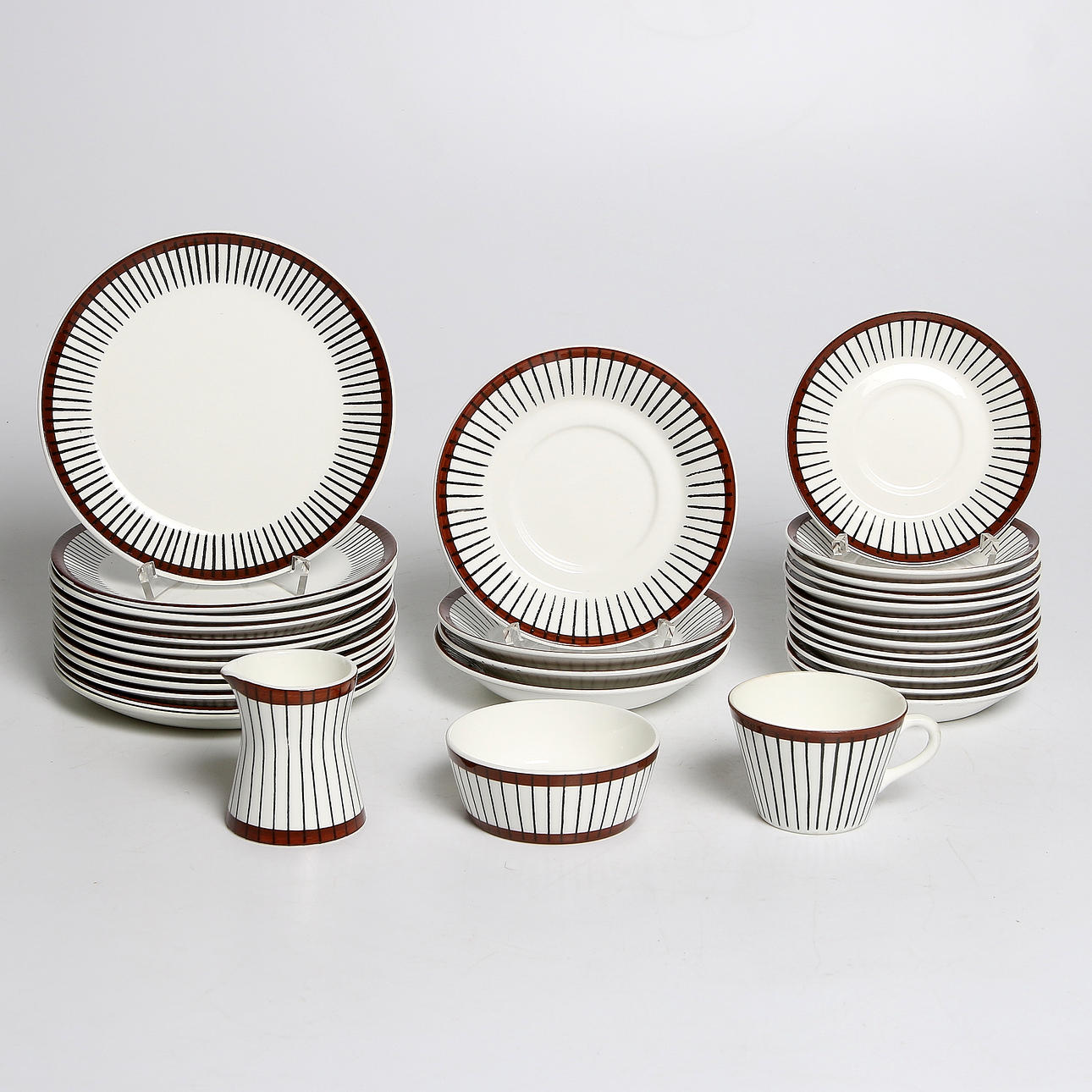 SERVISDELAR, 32 delar, porslin, "Spisa Ribb", Stig Lindberg, Gustavsberg. 1950-tal.