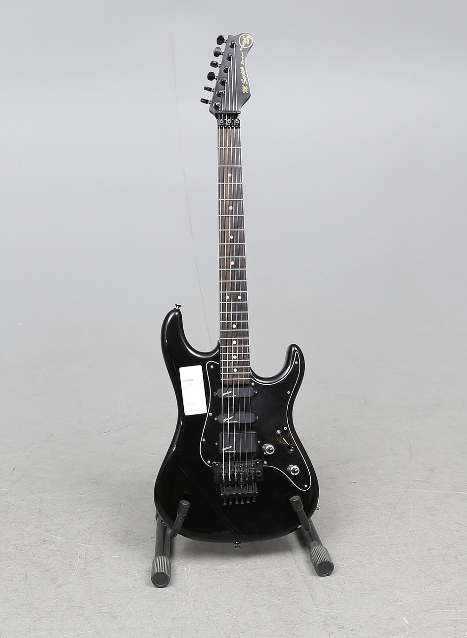 ELGITARR, M Series Standard. Valley Arts.