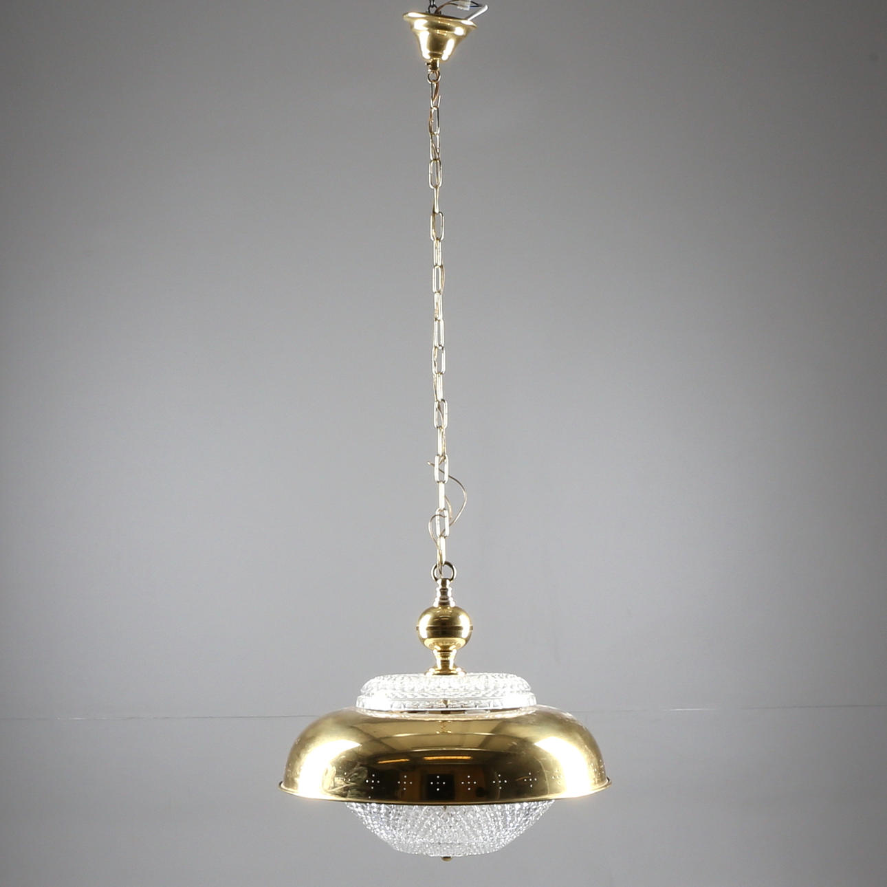 TAKLAMPA, mässing/kristall, 1900-tal.