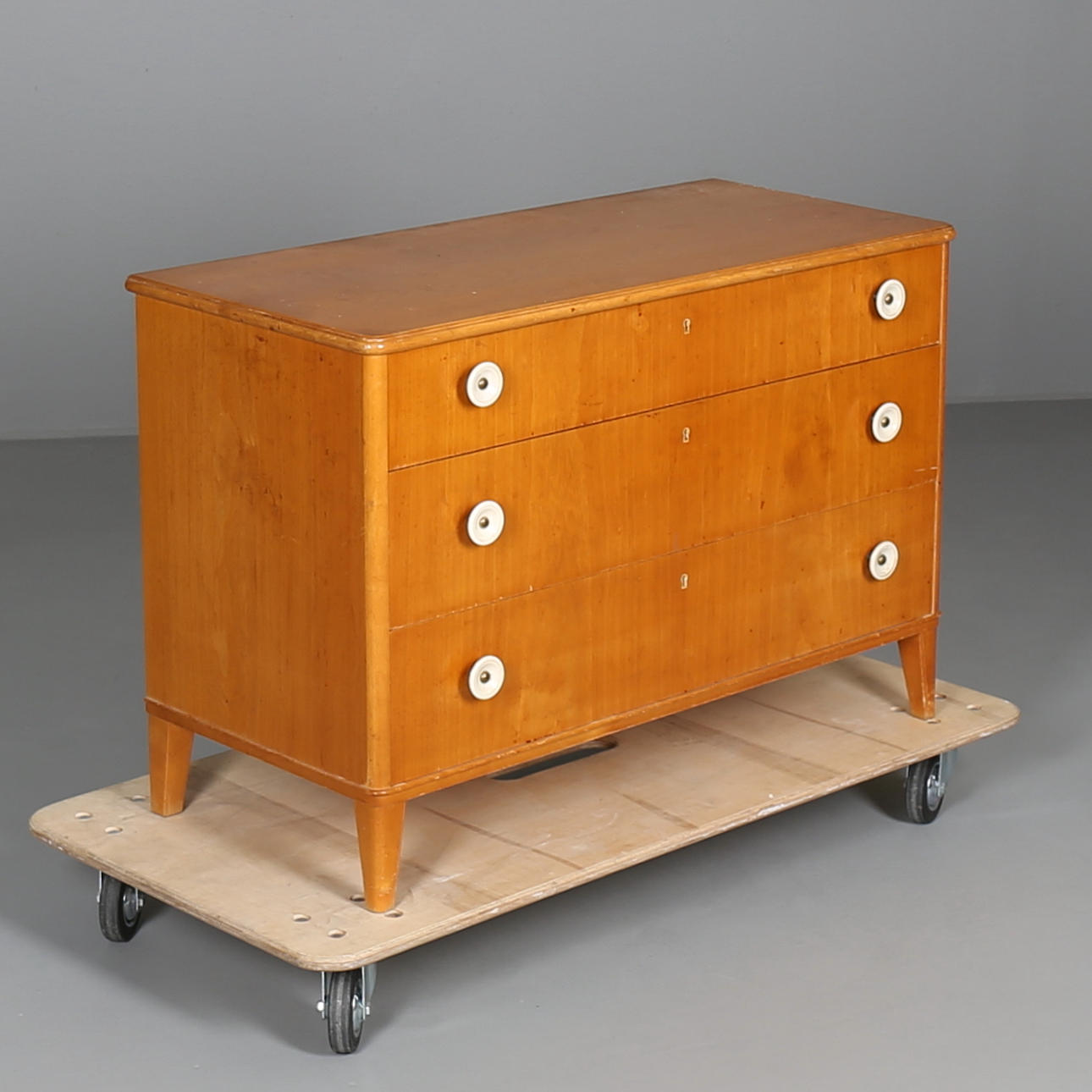 BYRÅ, trä, 1950/60-tal.