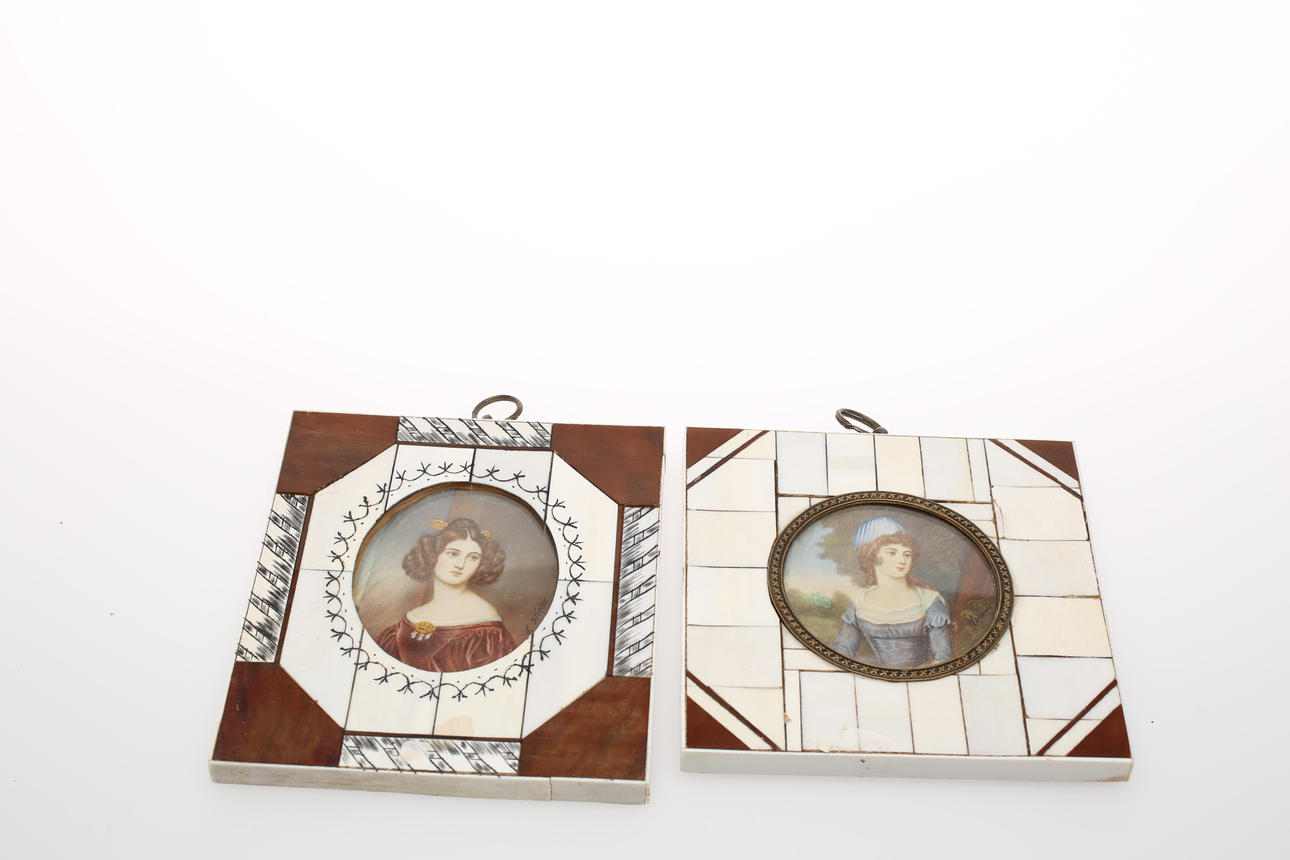 MINIATYRMÅLNINGAR, 2 stycken, signerade.