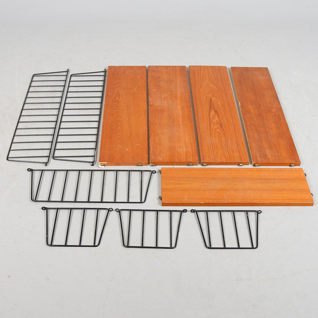 HYLLPLAN och GAVLAR, 11 delar. String. 1900-talets mitt.