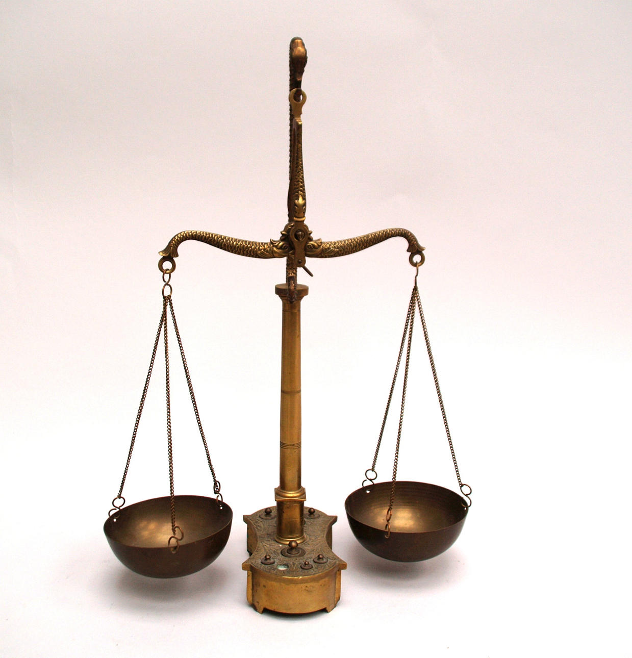 APOTEK SKALOR. mässing.