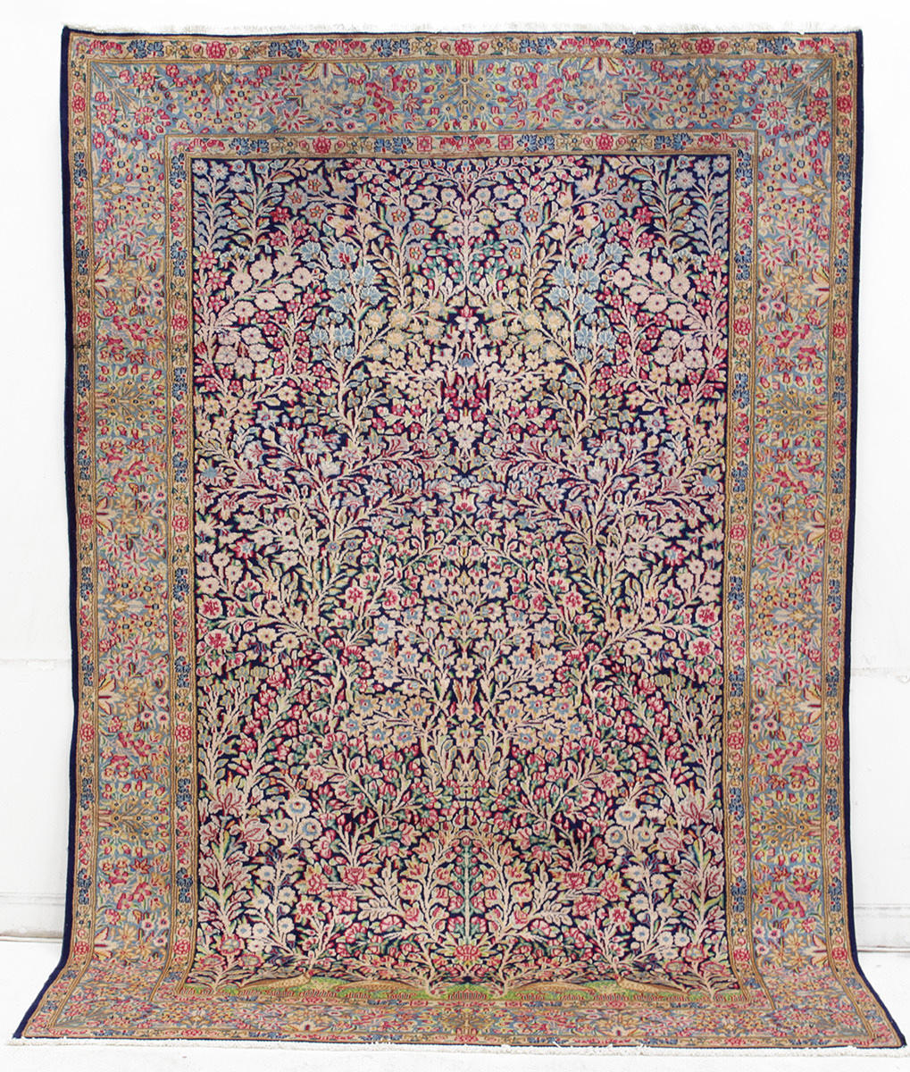 MATTA, Persisk, äldre Kirman Lavar, figural, 290 x 200 cm.