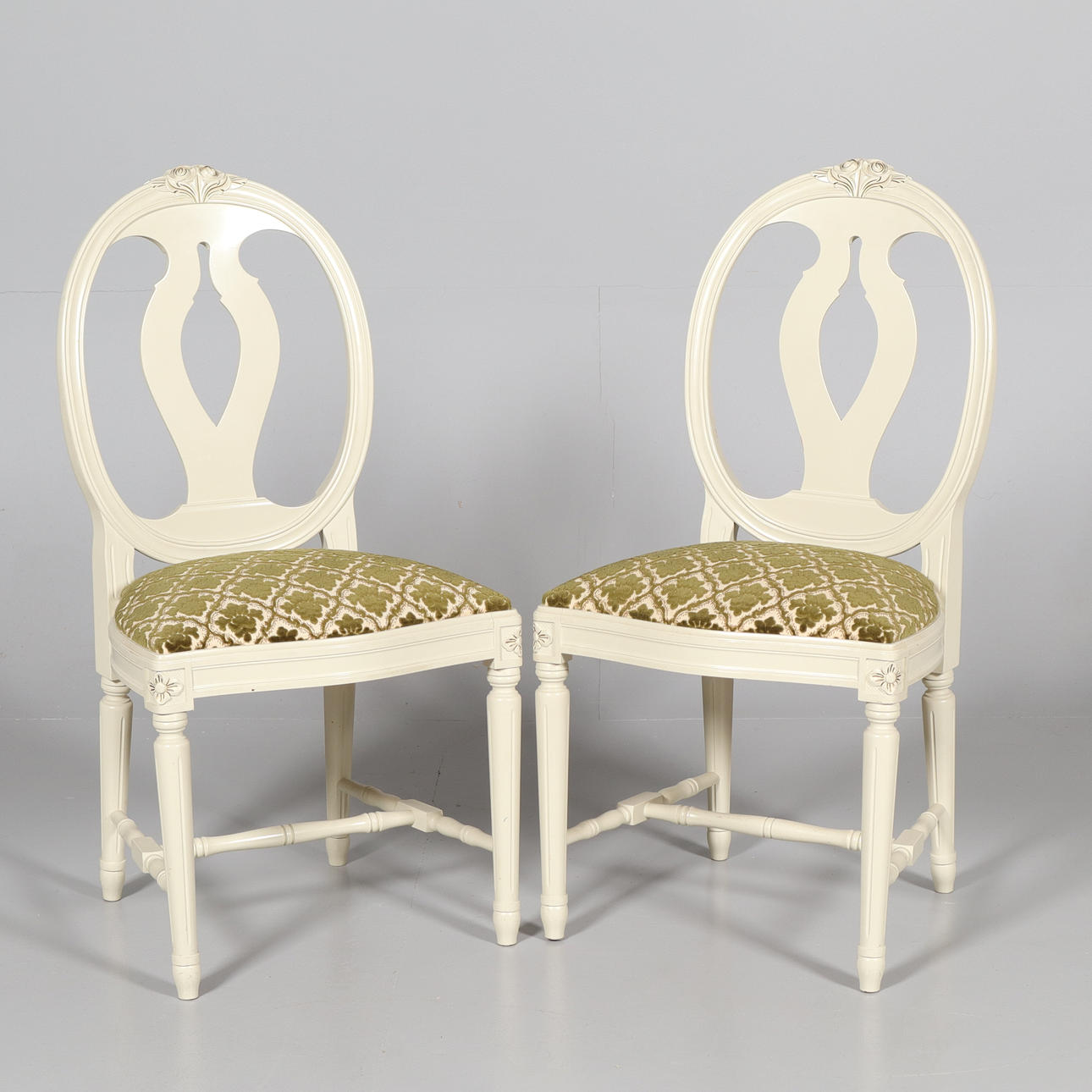 STOLAR, 2 st, "Rosen", gustaviansk stil.