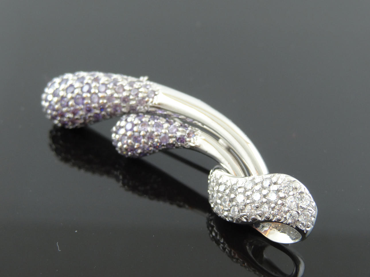 GLAMOUR DESIGN HÄNGE 2,00cts 14 k guld.