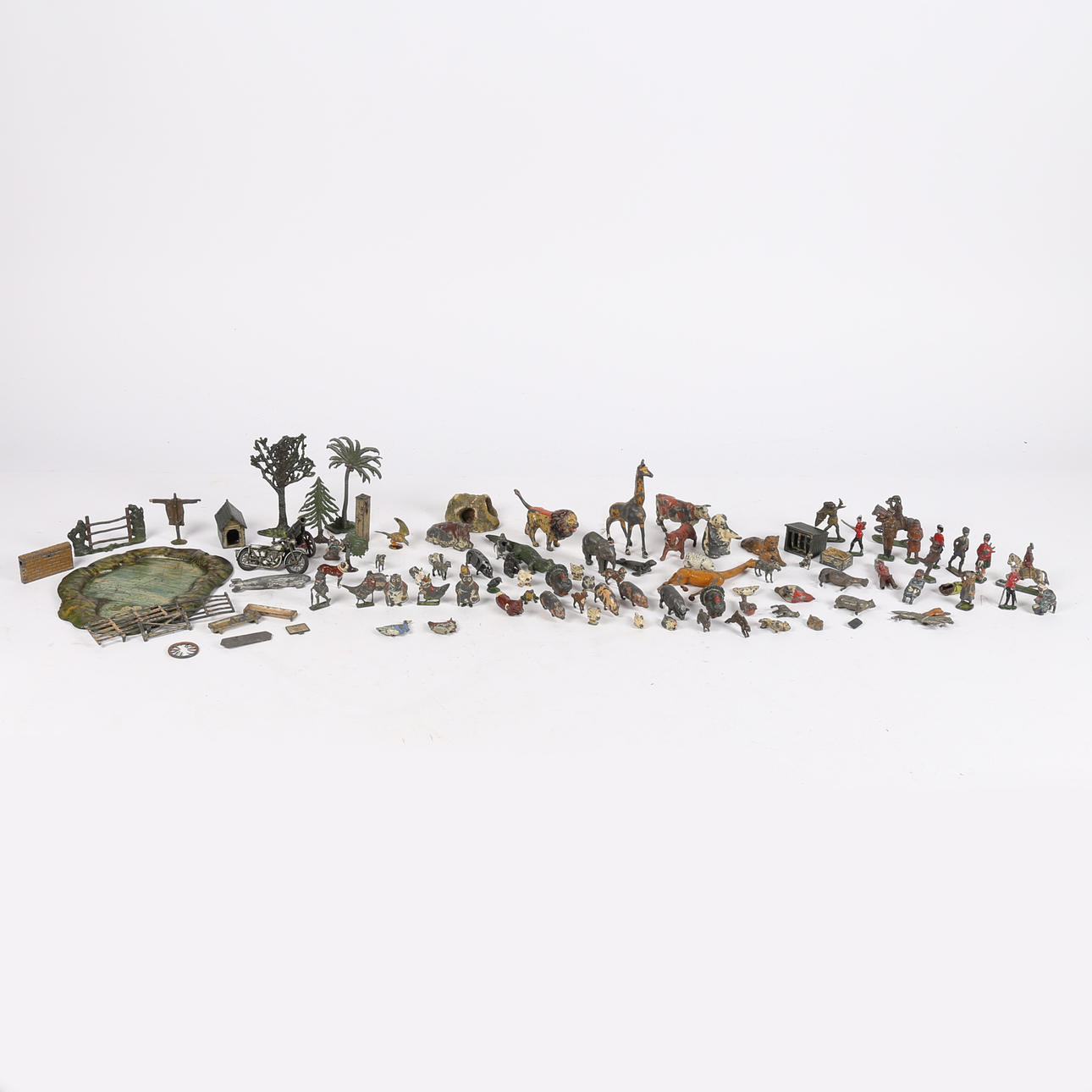 BRITAINS LEAD FIGURES.