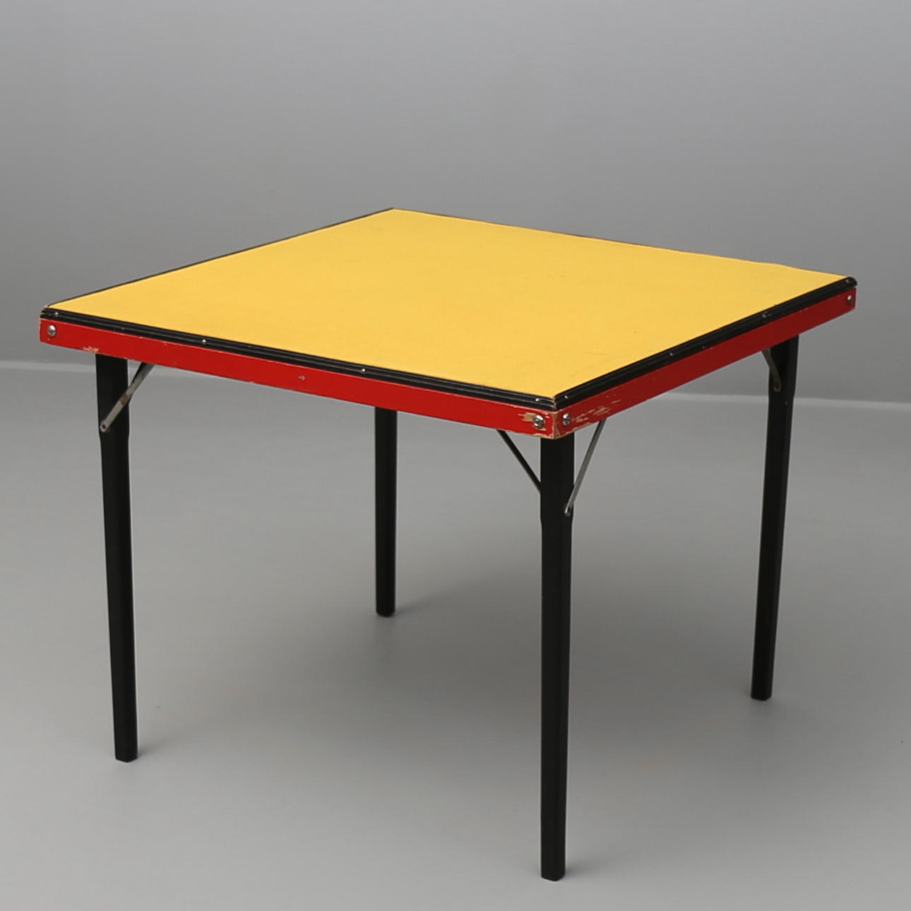 SPELBORD, ihopfällbart, 1900-tal.