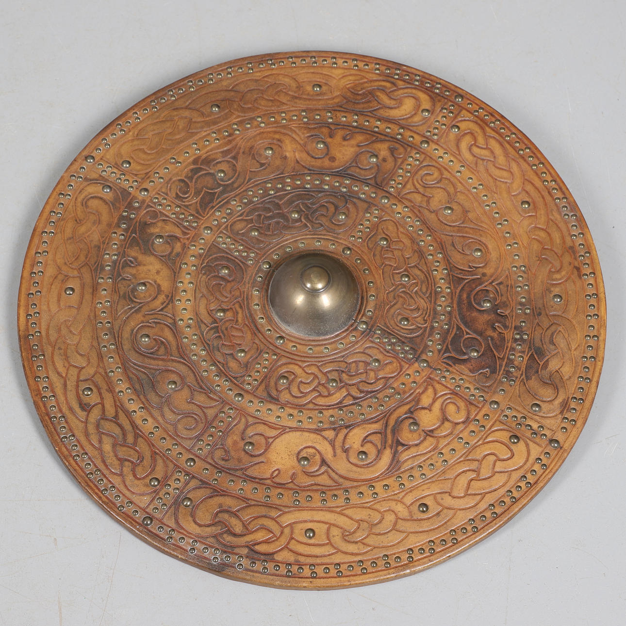 EN REPRODUKTION VIKINGASKÖLD.