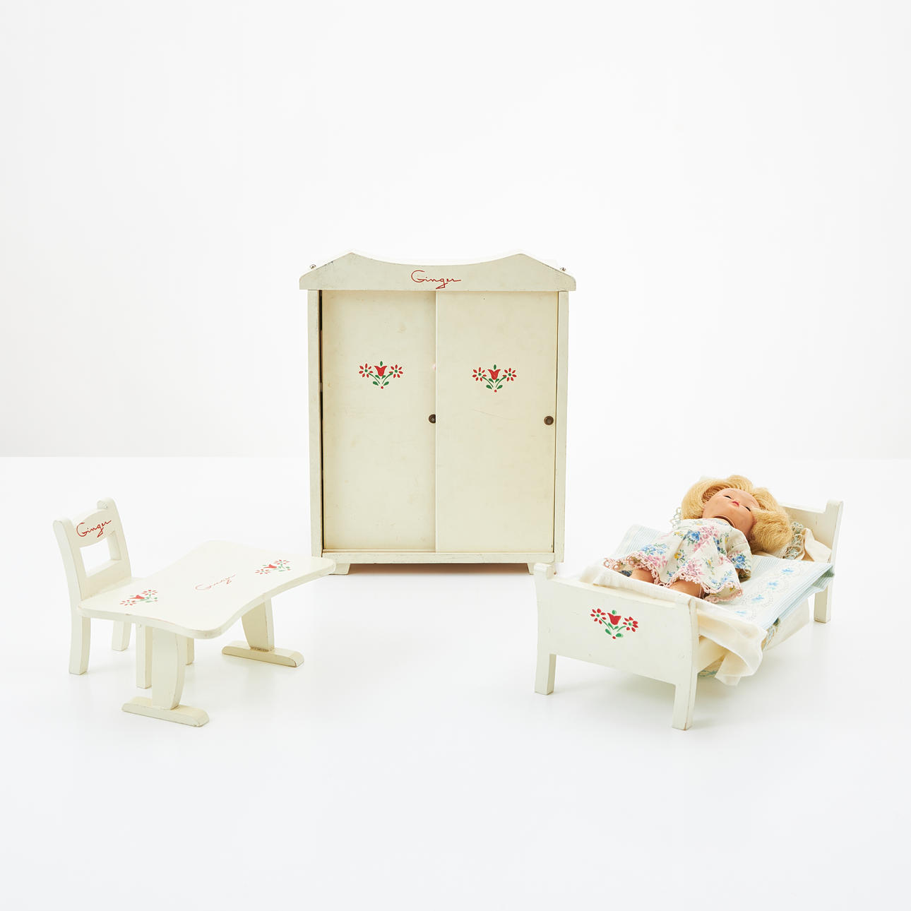 GINGER, muñeca con ropa y muebles, 1950/60.