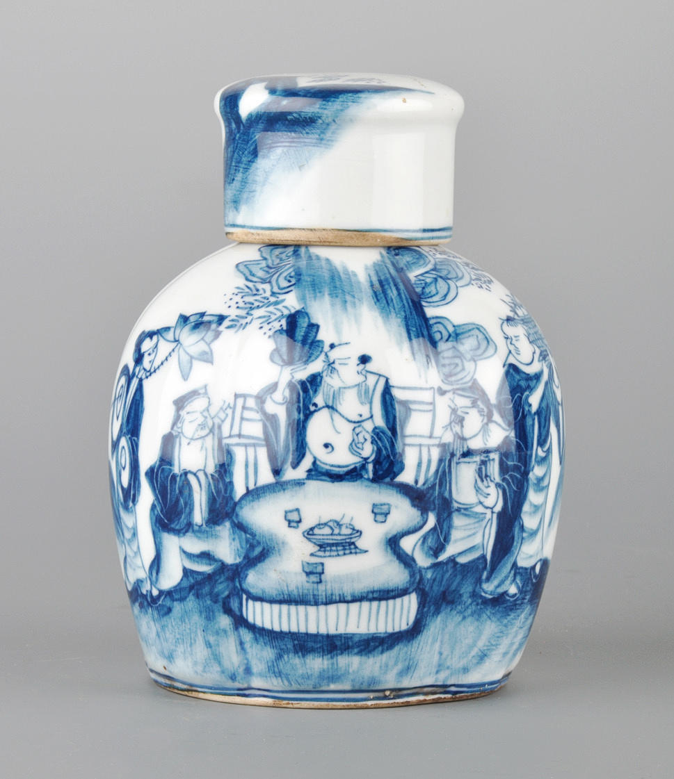 VORRATSGEFÄSS, CHINA. Dekor med linjalscen i landskap, underglasyr. 4 tecken märke.