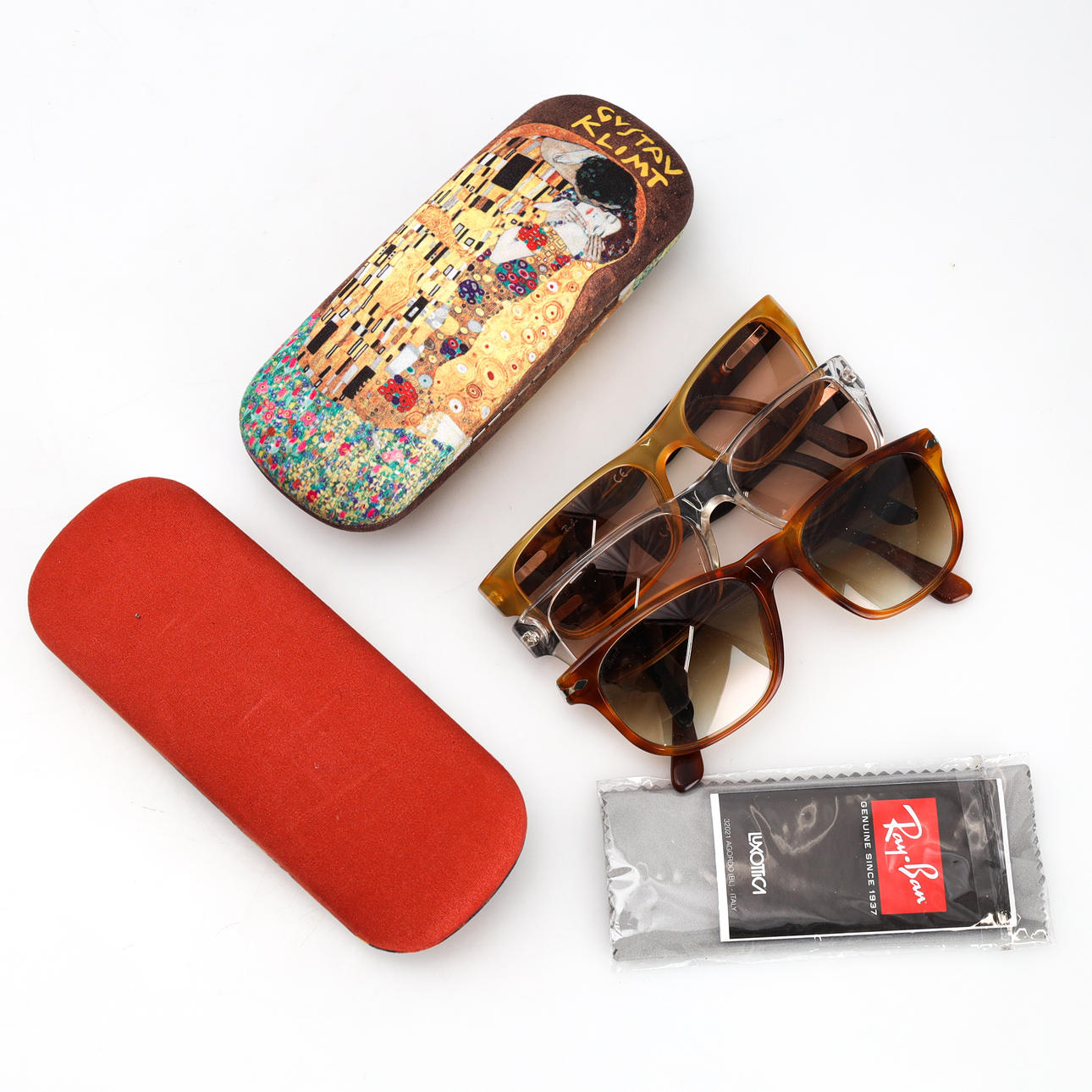 SOLBRILLER OG BRILLESTEL, Ray Ban, Chanel, Persol, Gucci (5).