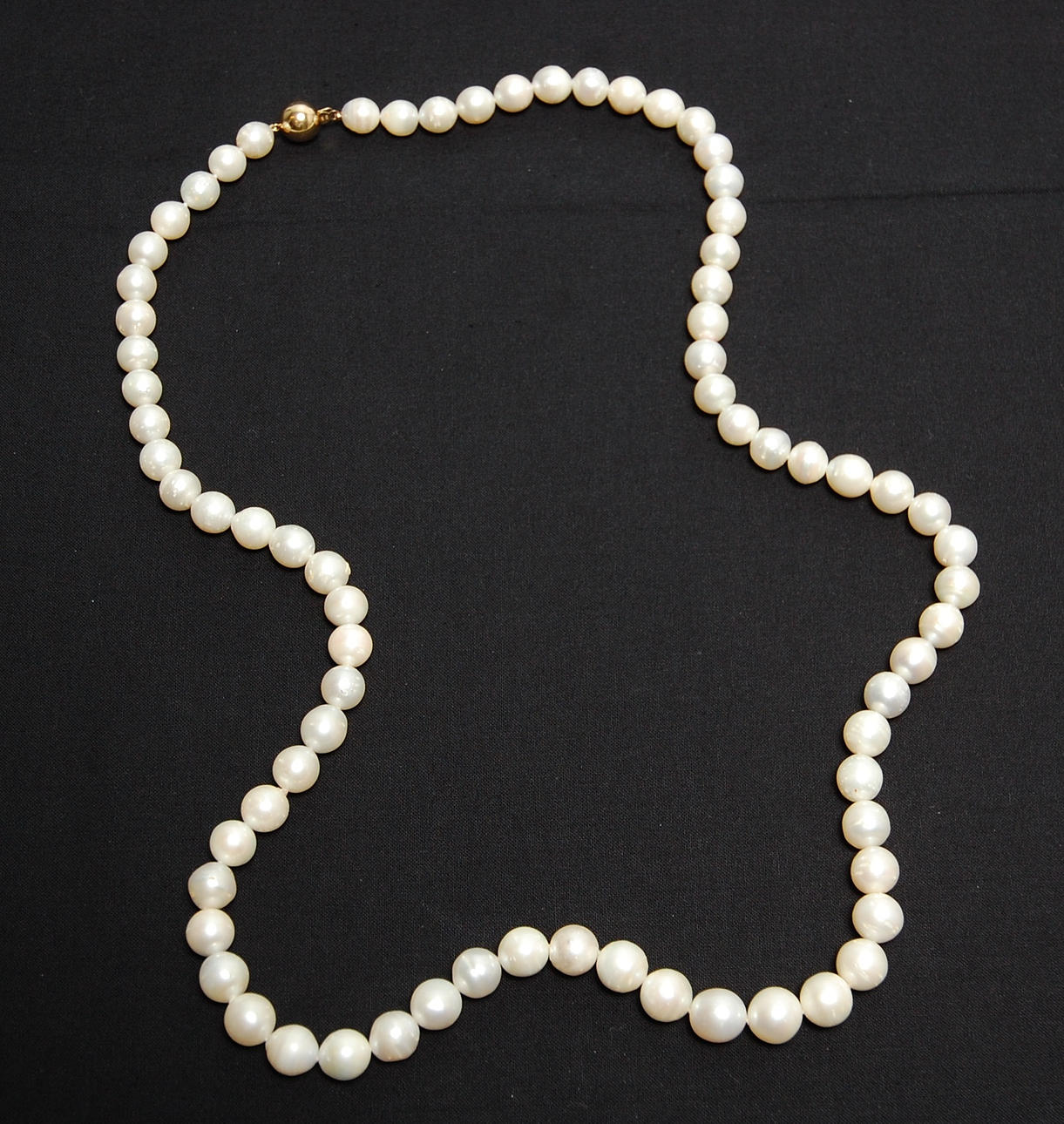 PÄRLCOLLIER, odlade söderhavspärlor, ( South Sea ) 9,3-12 mm.