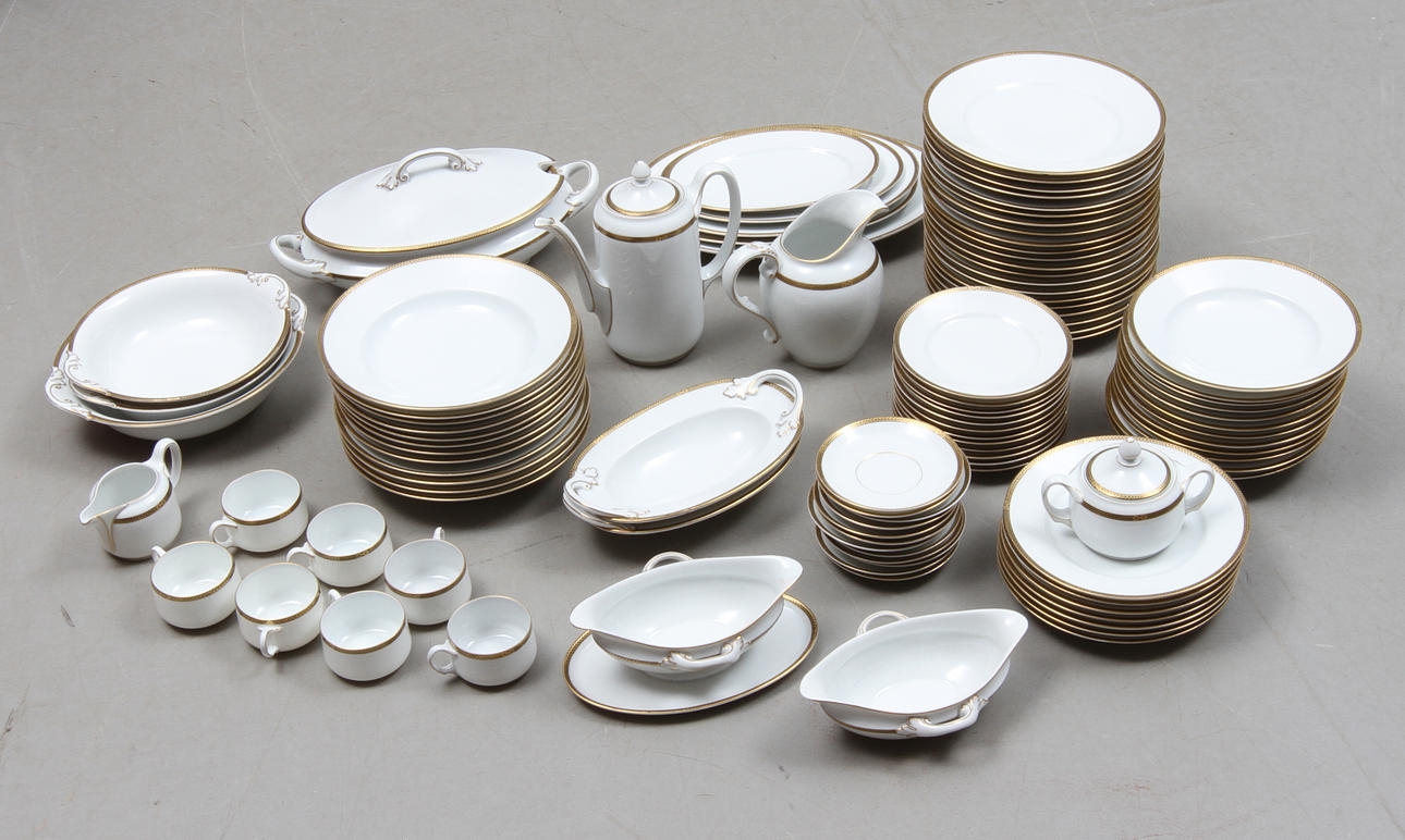 SERVISDELAR, ca 83 delar, porslin, ca 83 delar, Rosnethal bavaria, 1900-tal.