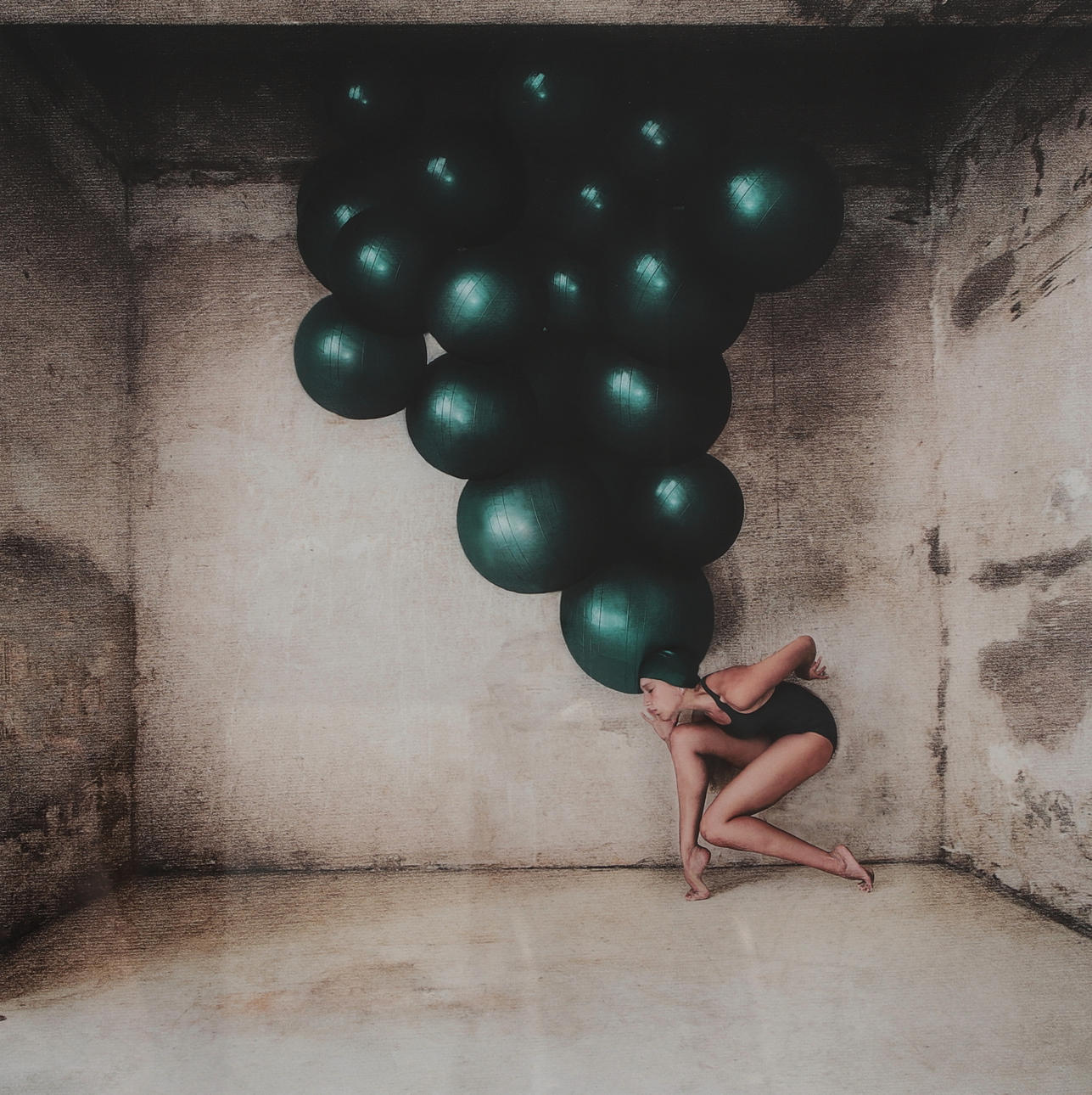 KYLLI SPARRE. photograph, “Soft Shock”.