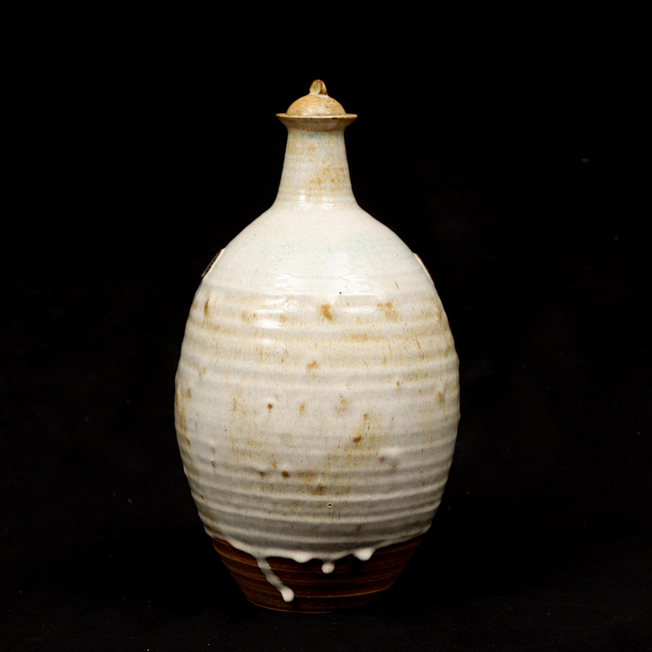 FINN LYNGGAARD. LÅSURNE, keramik, Danmark.