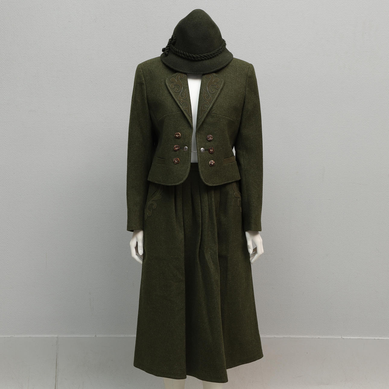 DISFRAZ, Tirol, Loden.