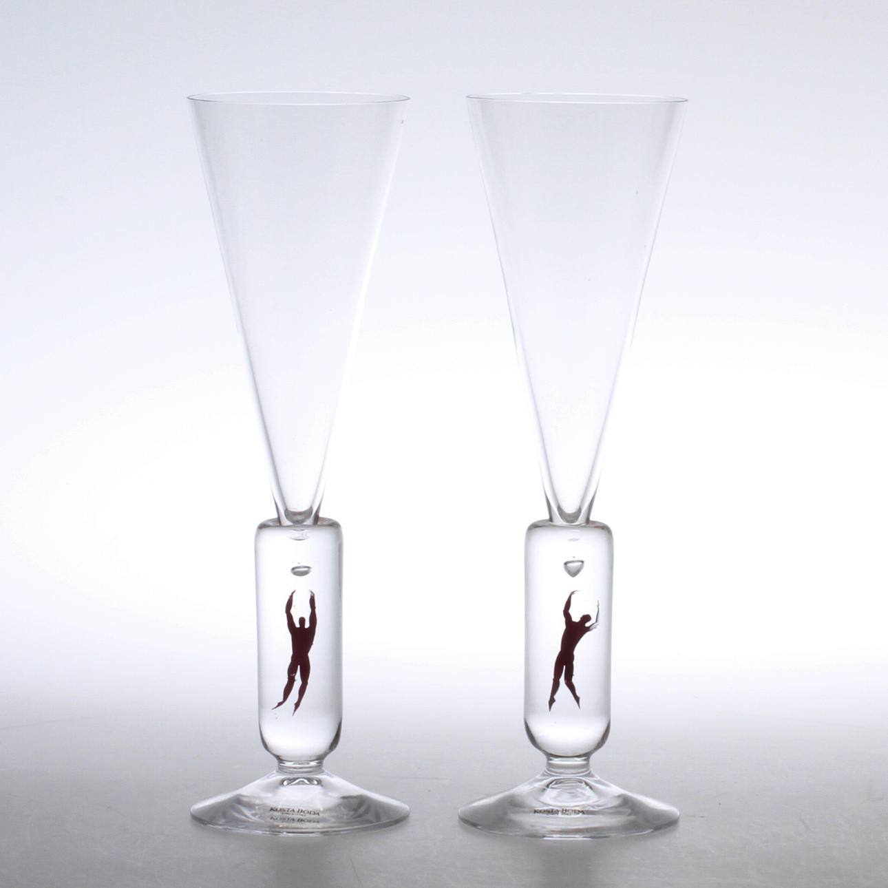 CHAMPAGNEGLAS, 1 par, "Millenium", glas, Bertil Vallien, Kosta.