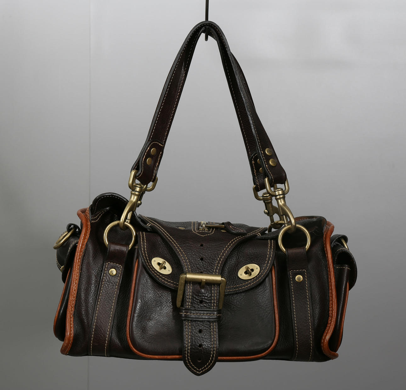 VÄSKA, Mulberry, England.