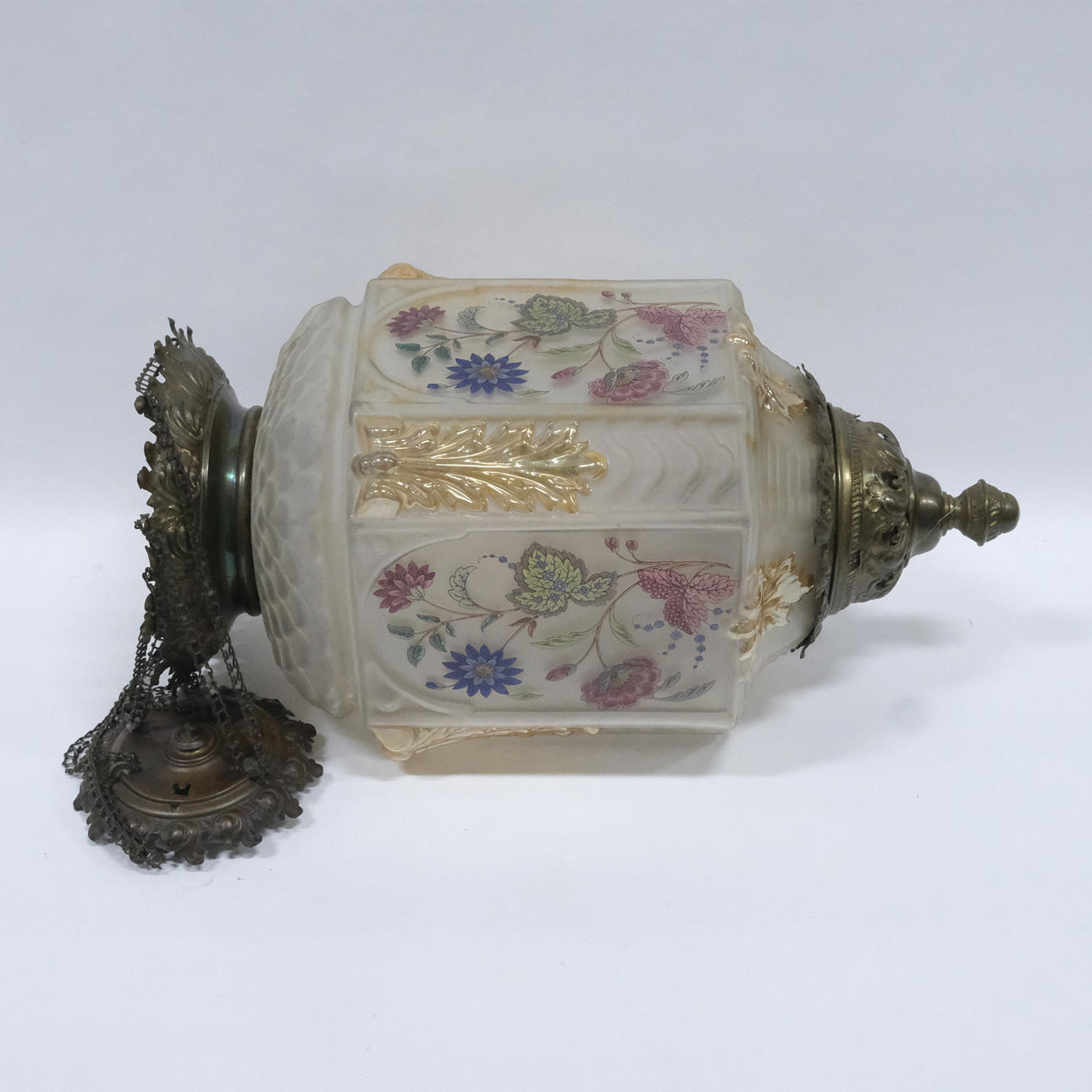 CEILING LAMP. ART NOUVEAU. KEROSENE.