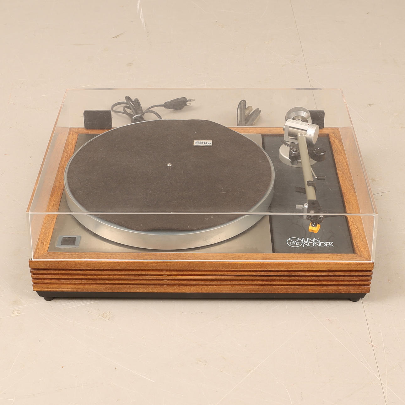 PLATTENSPIELER, Linn „Sondek LP12".