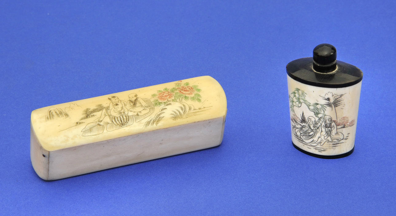 2 ELFENBEIN-TEILE. snusflaska och burk.