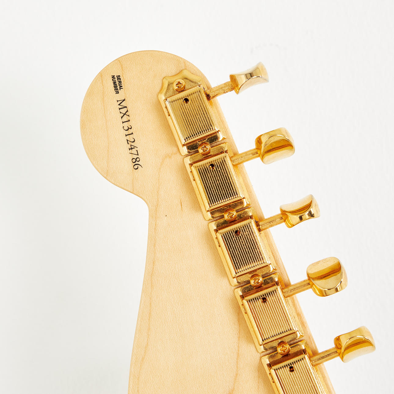 FENDER, “Deluxe Players Stratocaster”, 2013, Mexico, body in ash