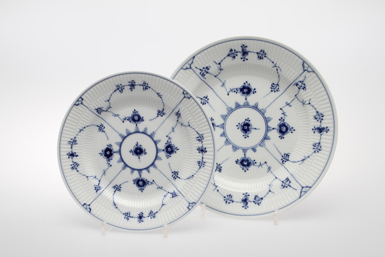 DELAR TILL SERVIS, 24 delar, Musselmalet, Royal Copenhagen.