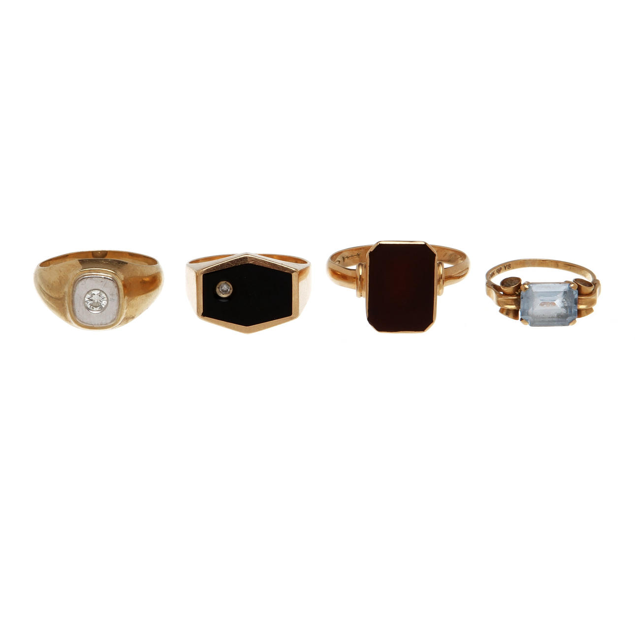 RINGAR, 4 st, 18k guld med stenar, vikt 29,7 gram.