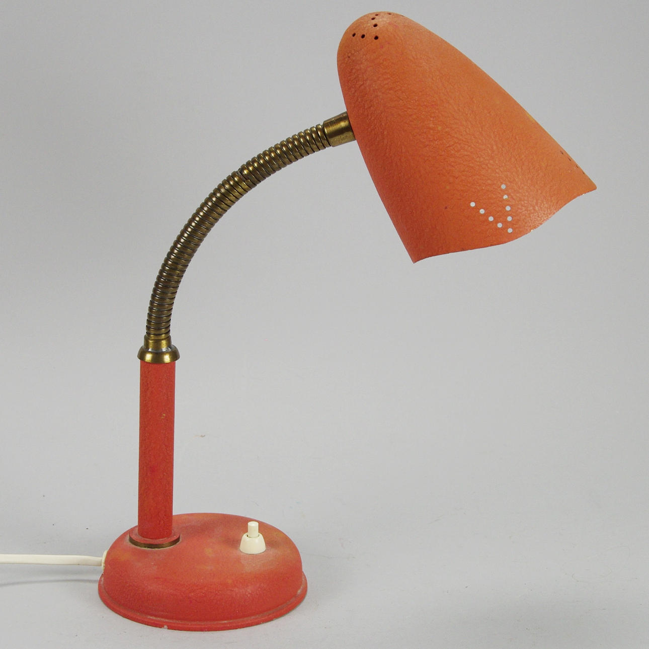 SKRIVBORDSLAMPA, KT typ 566, 1900-talets mitt.