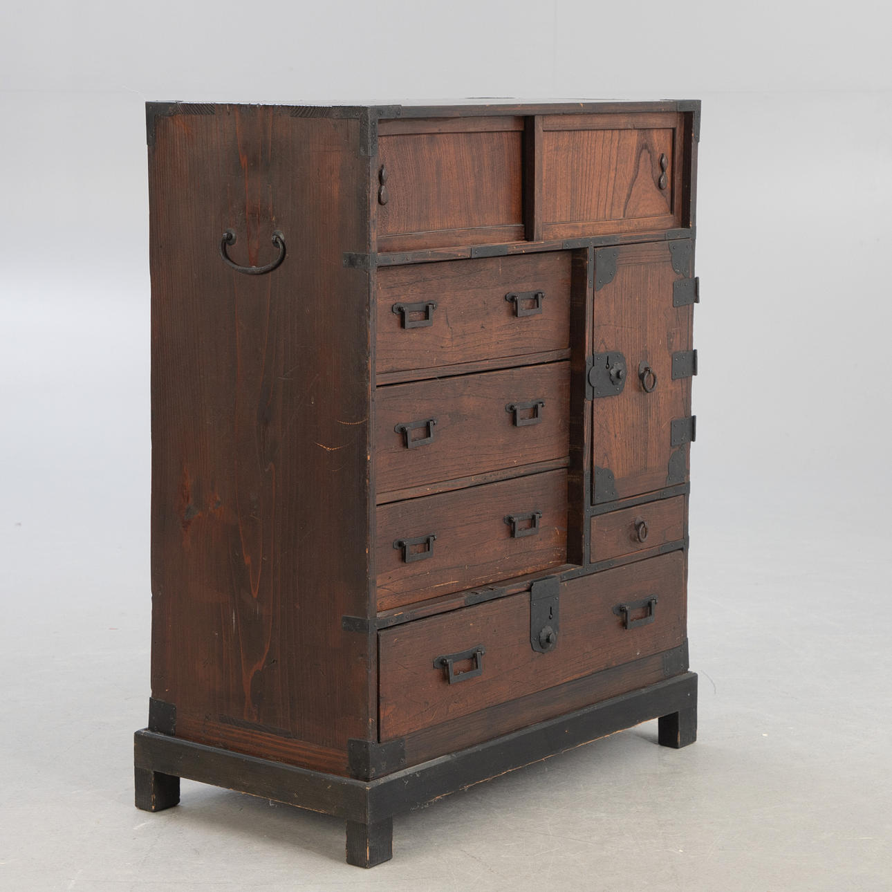 Japansk kommode, Tansu, sen Meiji/Taishō periode.