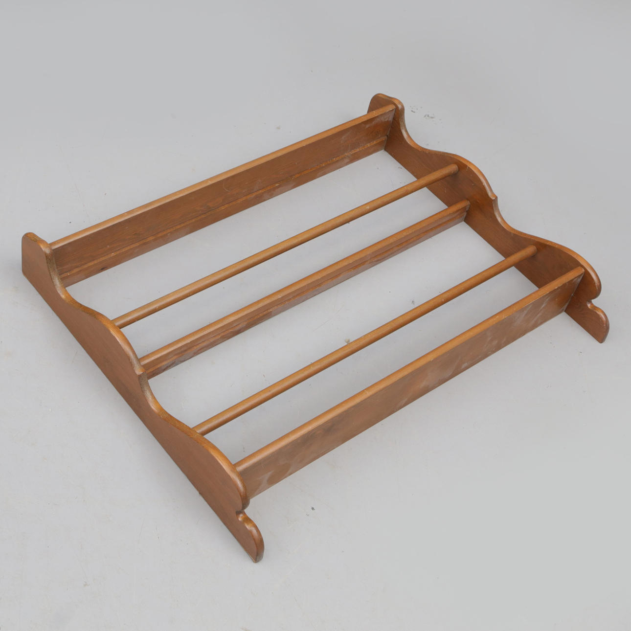 TALLRIKSHYLLA, trä.