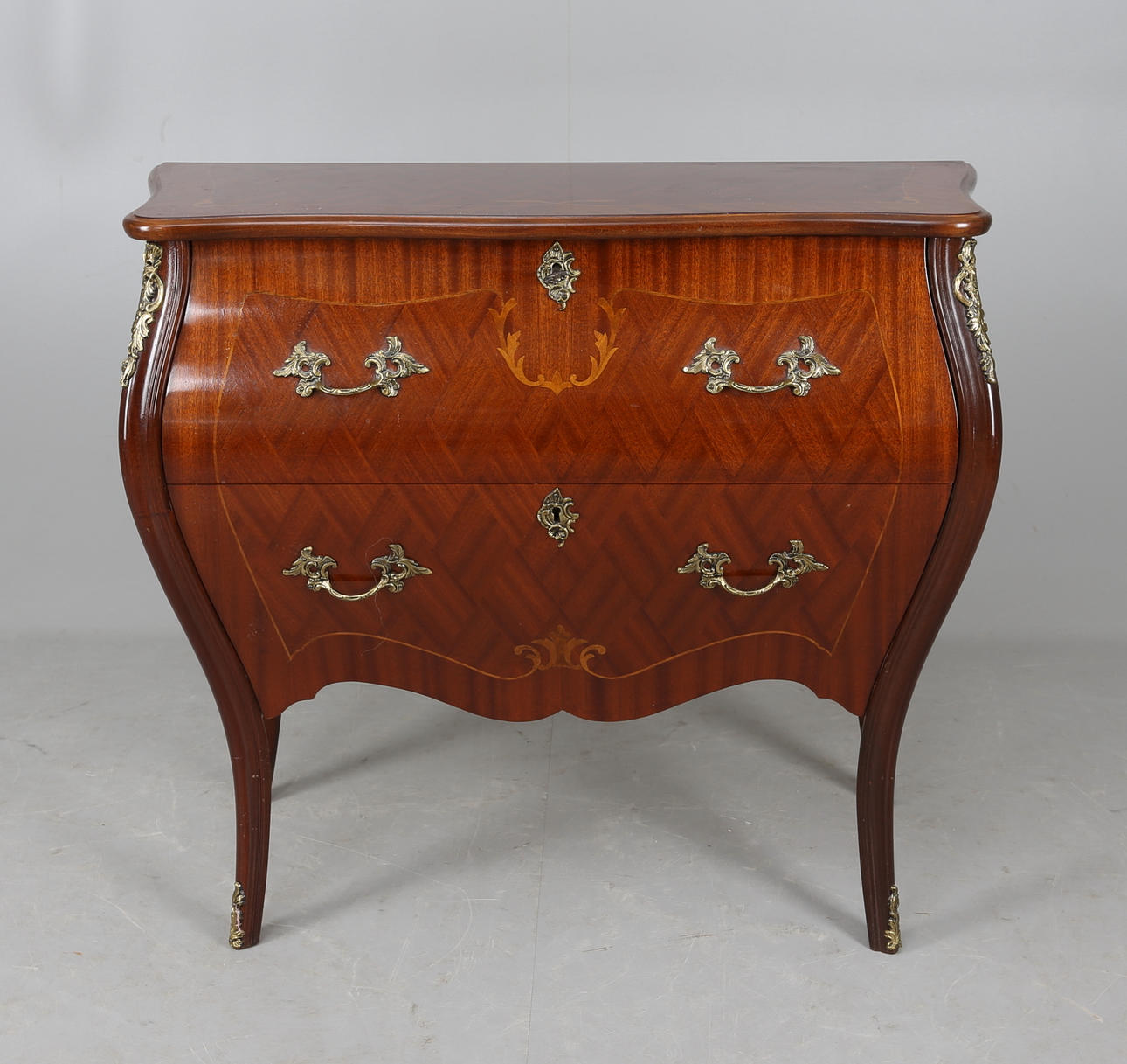 BYRÅ, rokokostil, 1950-tal.