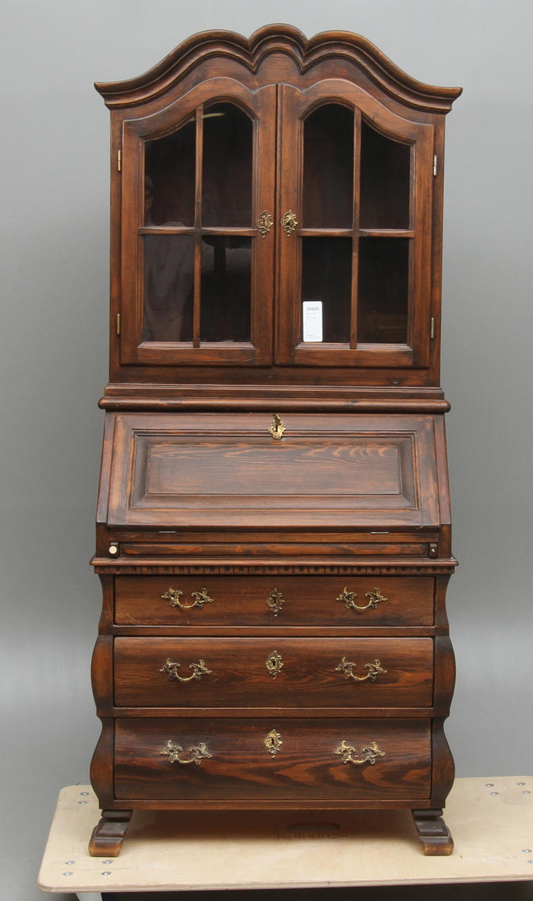 SKRIVSKÅP med vitrinöverdel, rokokostil, 1900-tal.