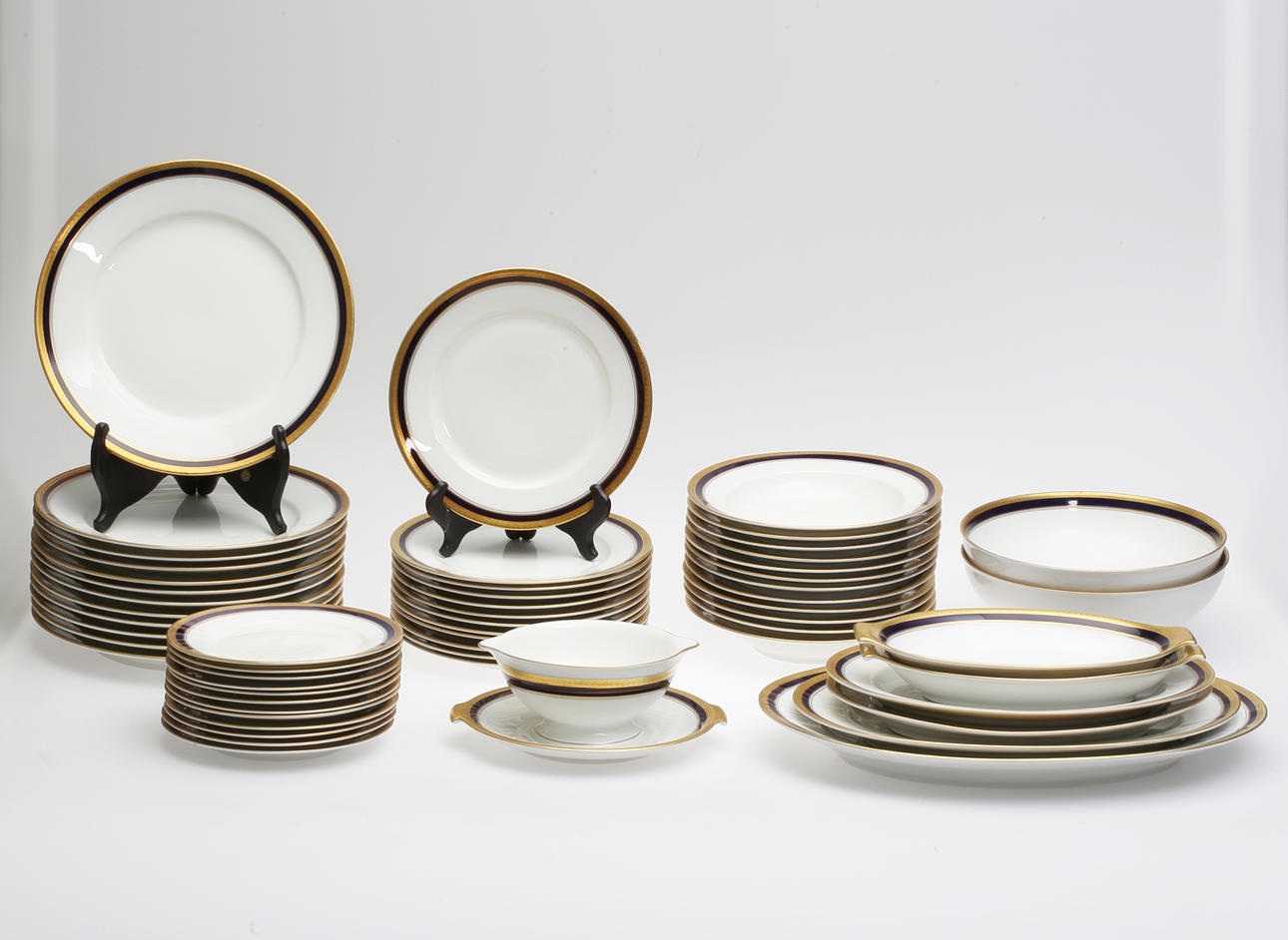 MATSERVIS, 57 delar, porslin, Rosenthal, Tyskland.