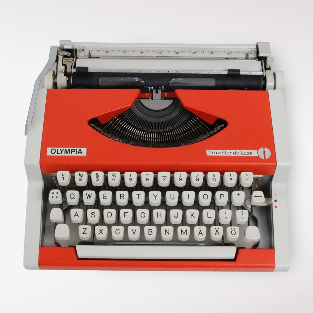 TYPEWRITER, Olympia Traveller de Luxe.