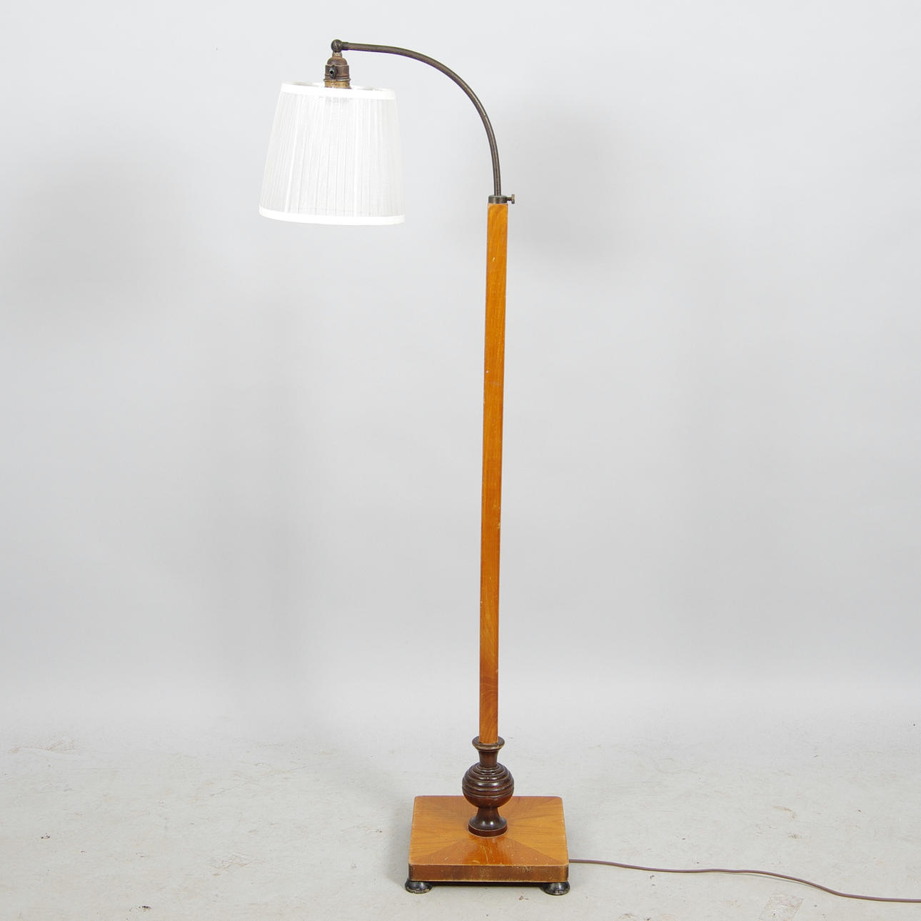 LATTIAVALAISIN, Art Deco.