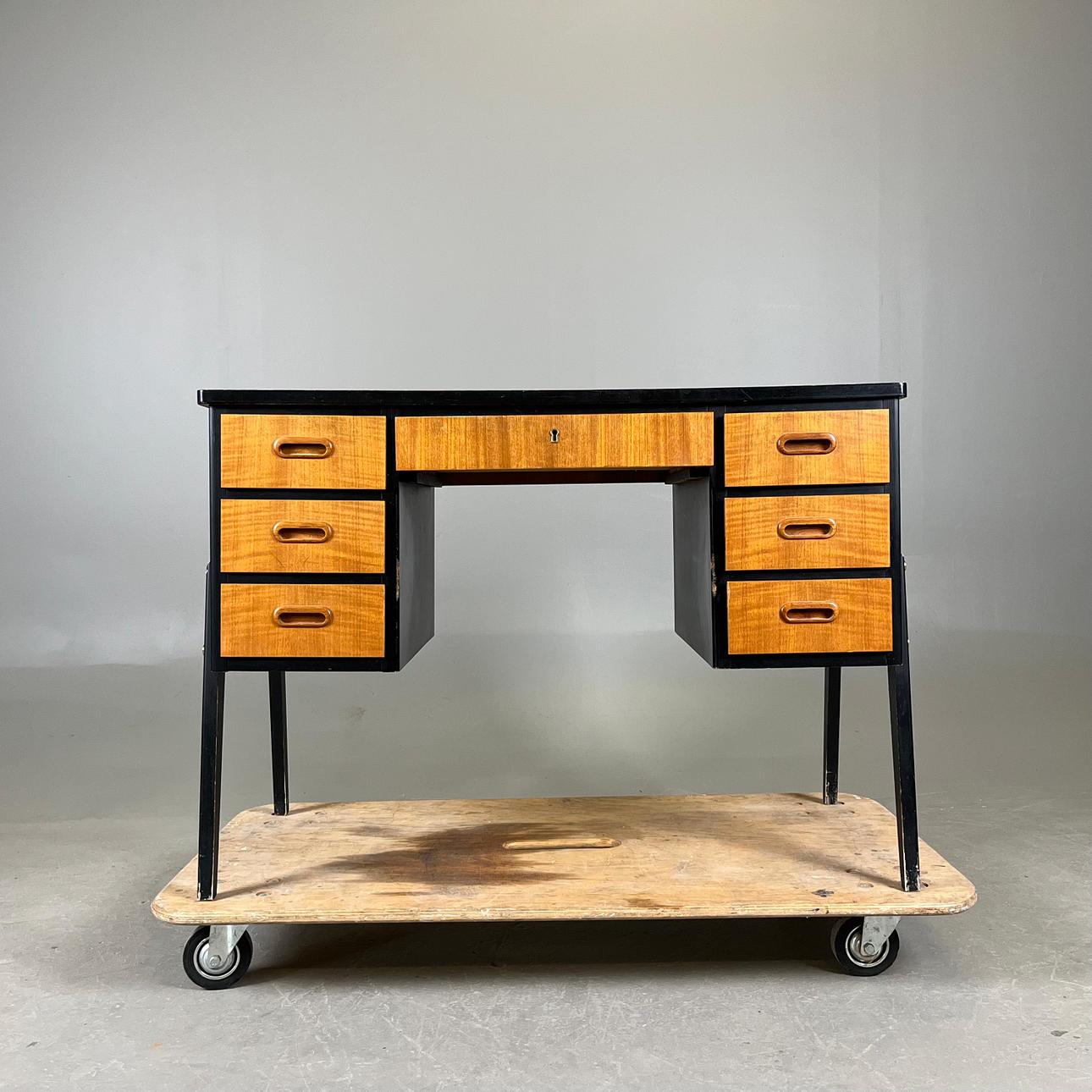 Et „Ritual“ skrivebord, IKEA, 1964.