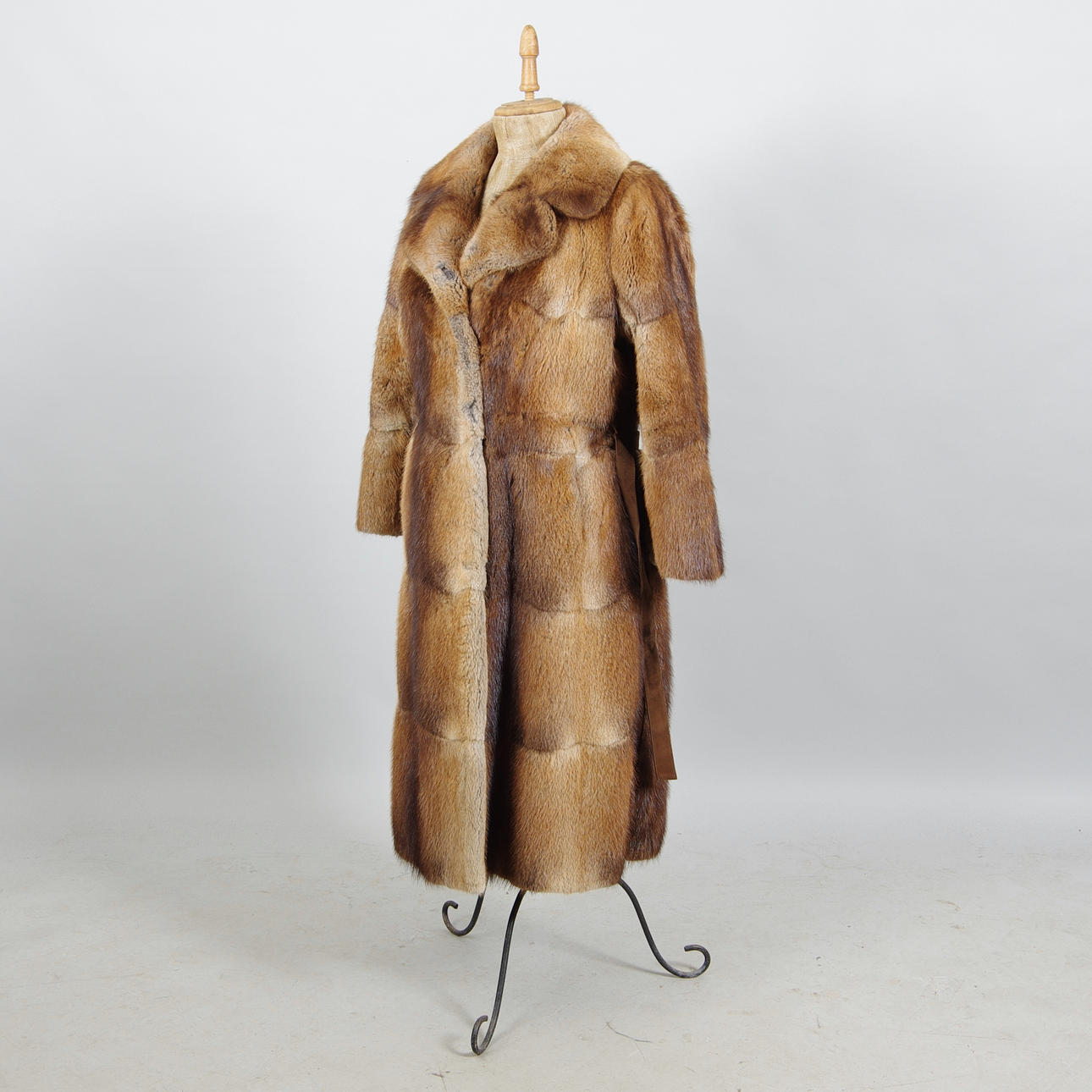 PÄLS, Johnssons Päls, Malmö.