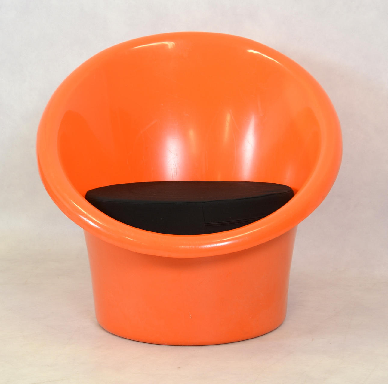 FÅTÖLJ, "Skopa", orange plast, Olle Gjerlöv-Knudsen/Torben Lind, Ikea.