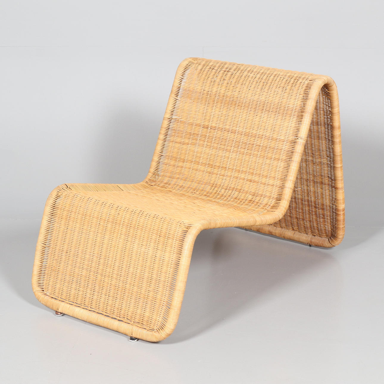 TITO AGNOLI. LEPOTUOLI, rottinki.