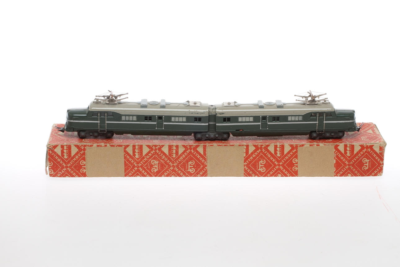 MÄRKLIN Dubbellok DL 800 i originalkartong.